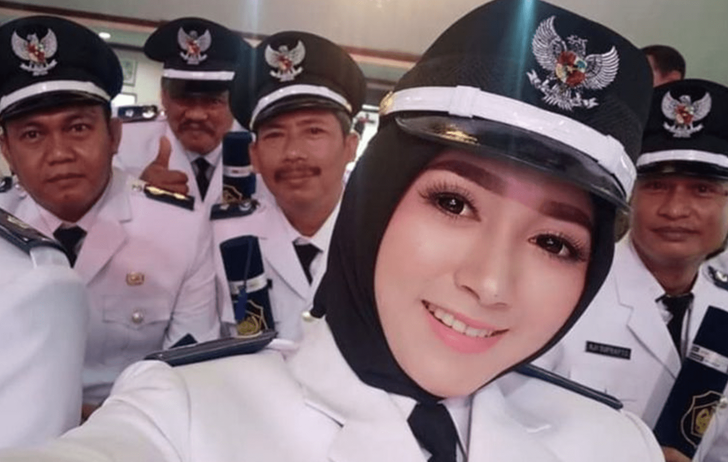 Kisah Penyanyi Dangdut yang Sukses Jadi Kepala Desa