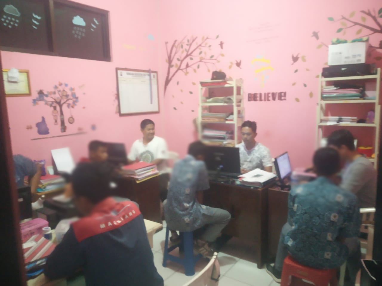 NEWS: Empat pelajar membawa senjata tajam saat dilakukan pemeriksaan di Polres Magelang (2/1)-(Fptp-Istimewa)