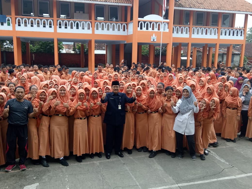 Paguyuban Wali Murid SMPN1 Muntilan : Selamat Bekerja Pak Azis
