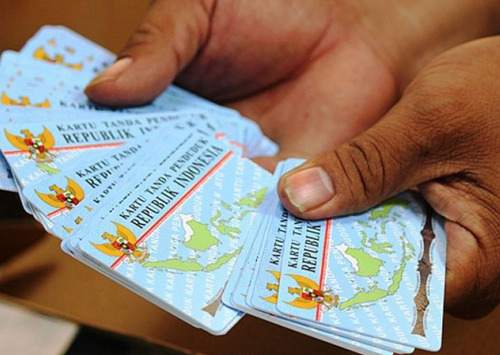 ILUSTRASI : blangko E-KTP warga (Foto : Internet)