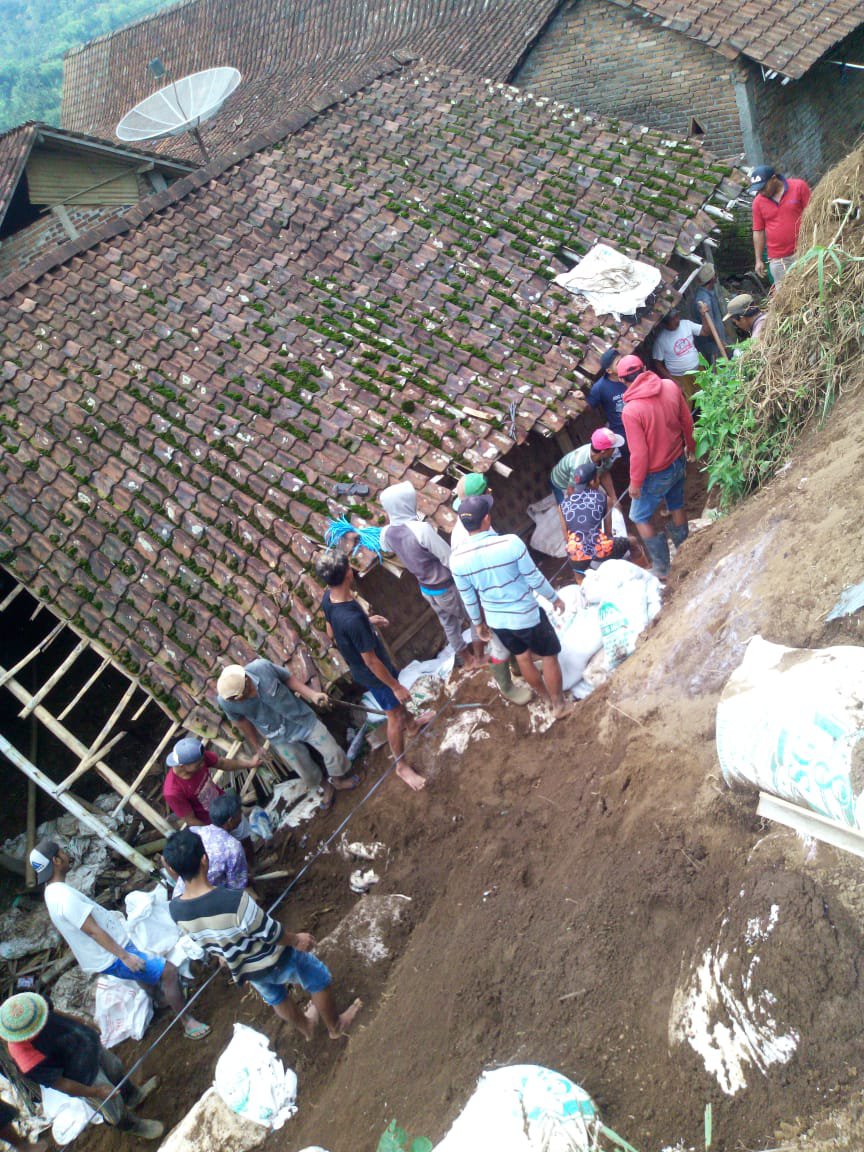 Longsor Terjang Rumah di Ngablak Begini Kondisinya
