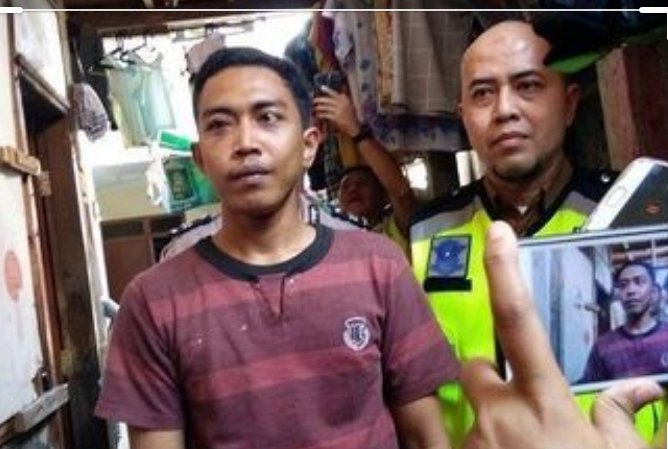 Sakit Hati Dikentuti, Pria Ini Bacok Tetangganya