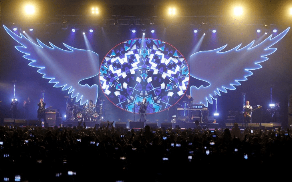 Konser 20 Tahun Bintang Lima Tour di Jogja Obati Kangen Baladewa, semalam (23/2). (Foto: Istimewa)