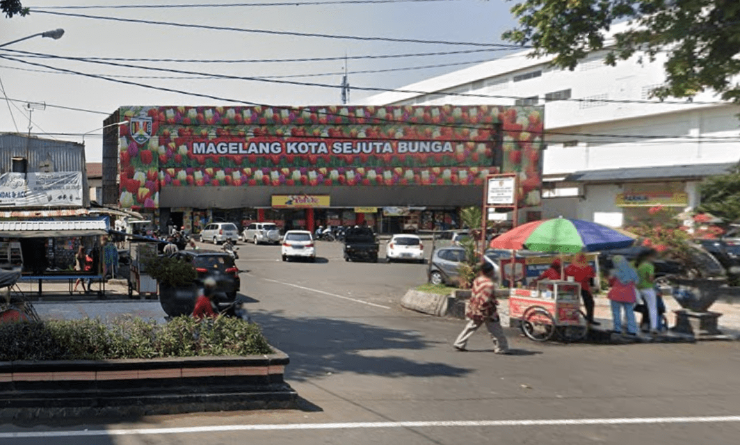 TINGGI : Gedung Eks Magelang Theater akan dirancang lima belas lantai. (Foto : Gmaps)