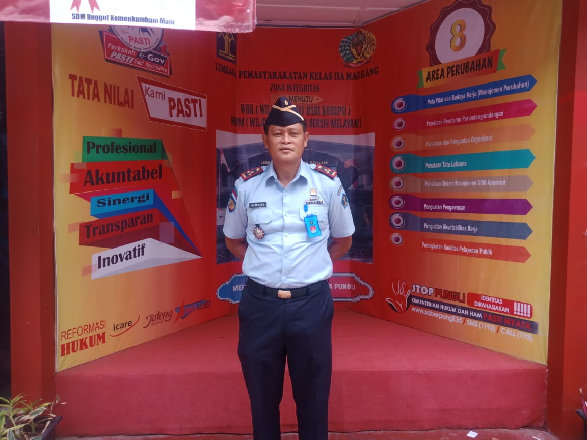 NEWS: Kepala Lapas IIa Magelang, Bambang Irawan, setelah di wawancarai terkait Narapidana (19/2/2020)-(Foto: cr1)