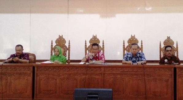 Sekda Kota Magelang Joko Budiyono dalam jumpa pers di Aula Adipura Kencana, Kompleks Setda Kota Magelang. (Foto: Istimewa)