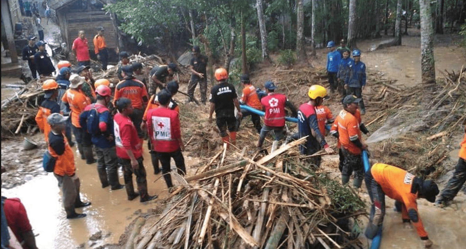 Ini Daftar Kerusakan Banjir Bandang di Bandongan : Dua Bangunan Roboh