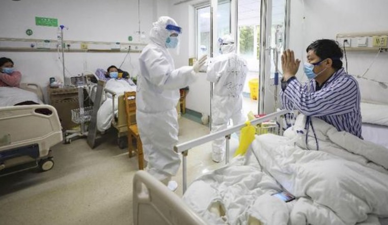 ILUSTRASI: Pasien corona sedang lakukan perawatan (Foto: Istimewa)