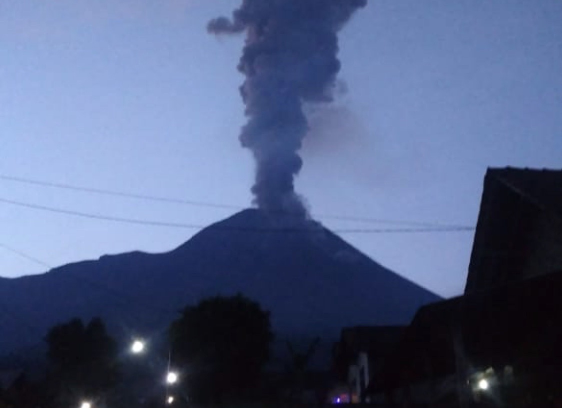Merapi Erupsi Ketiga Kalinya Pagi ini (28/3), Luncurkan Awan Panas ke Magelang