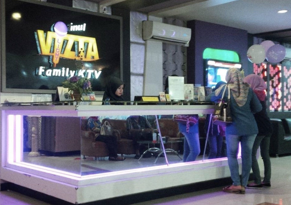 Karaoke Inul Vista Artos Mall Ditutup
