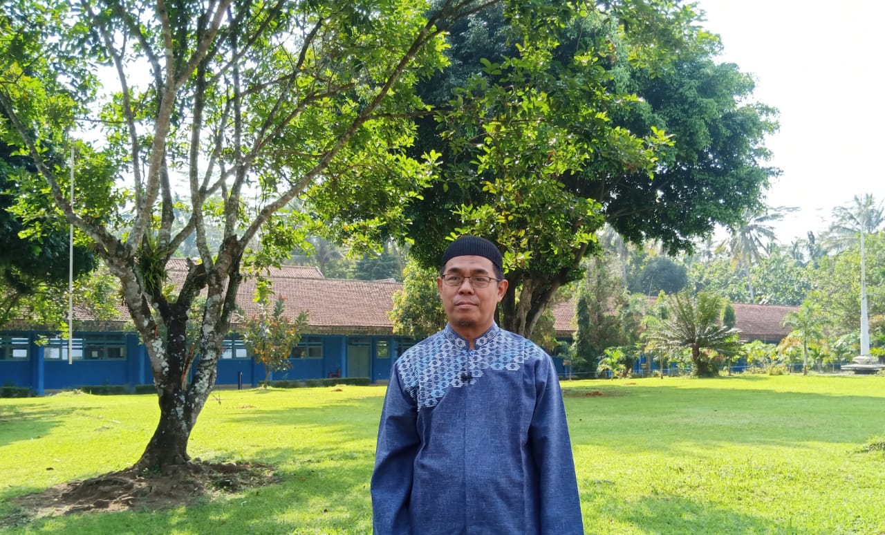 Ketua Pimpinan Daerah (PD) Muhammadiyah Kabupaten Magelang Jumari, keluarkan SE Sholat Idul Fitri jangan di lapangan (18/5/2020)-(Foto: istimewa)
