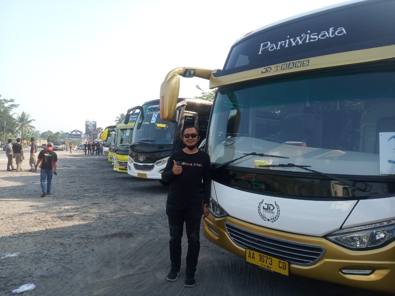 MBC Siap Sambut New Normal Dengan Konvoi Bus Pariwisata di Magelang (27/6/2020)-(Foto: bsn)