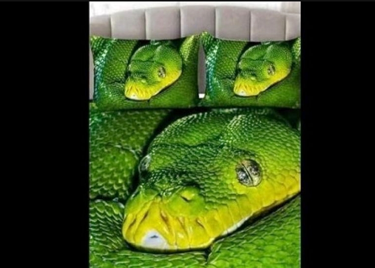 Sprei atau Bed Cover 3D Ular 2