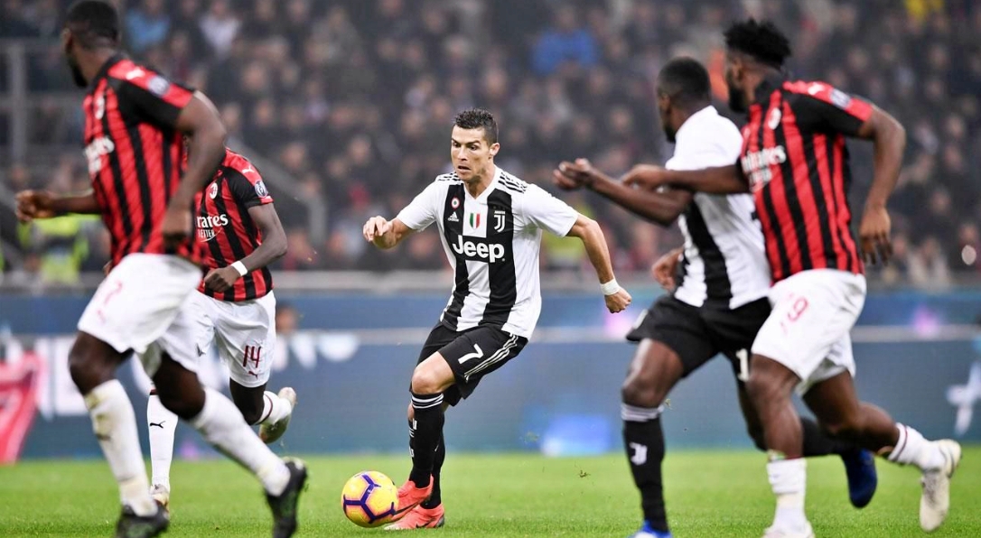 Duel bergensi Juventus vs AC Milan akan tersaji segera dalam ajang Coppa Itali (Foto: Istimewa)
