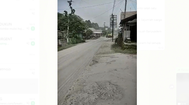 hujan abu wilayah Srumbung Magelang (21/6/2020)-(Foto: Istimewa)