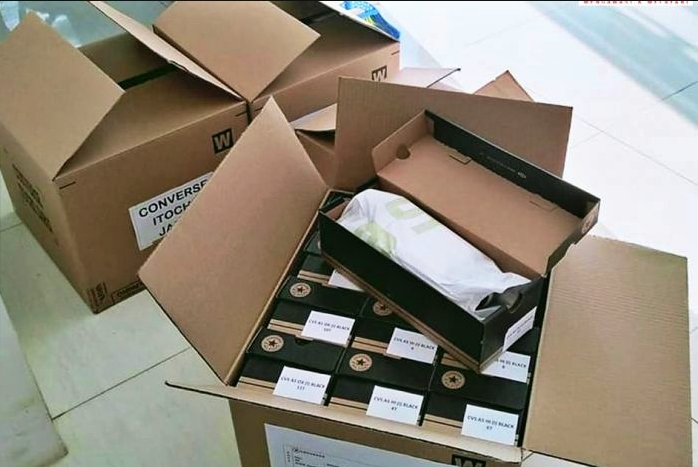 Sepatu dari Pabrik di Temanggung ekspor perdana (Foto: Dok Bea Cukai)