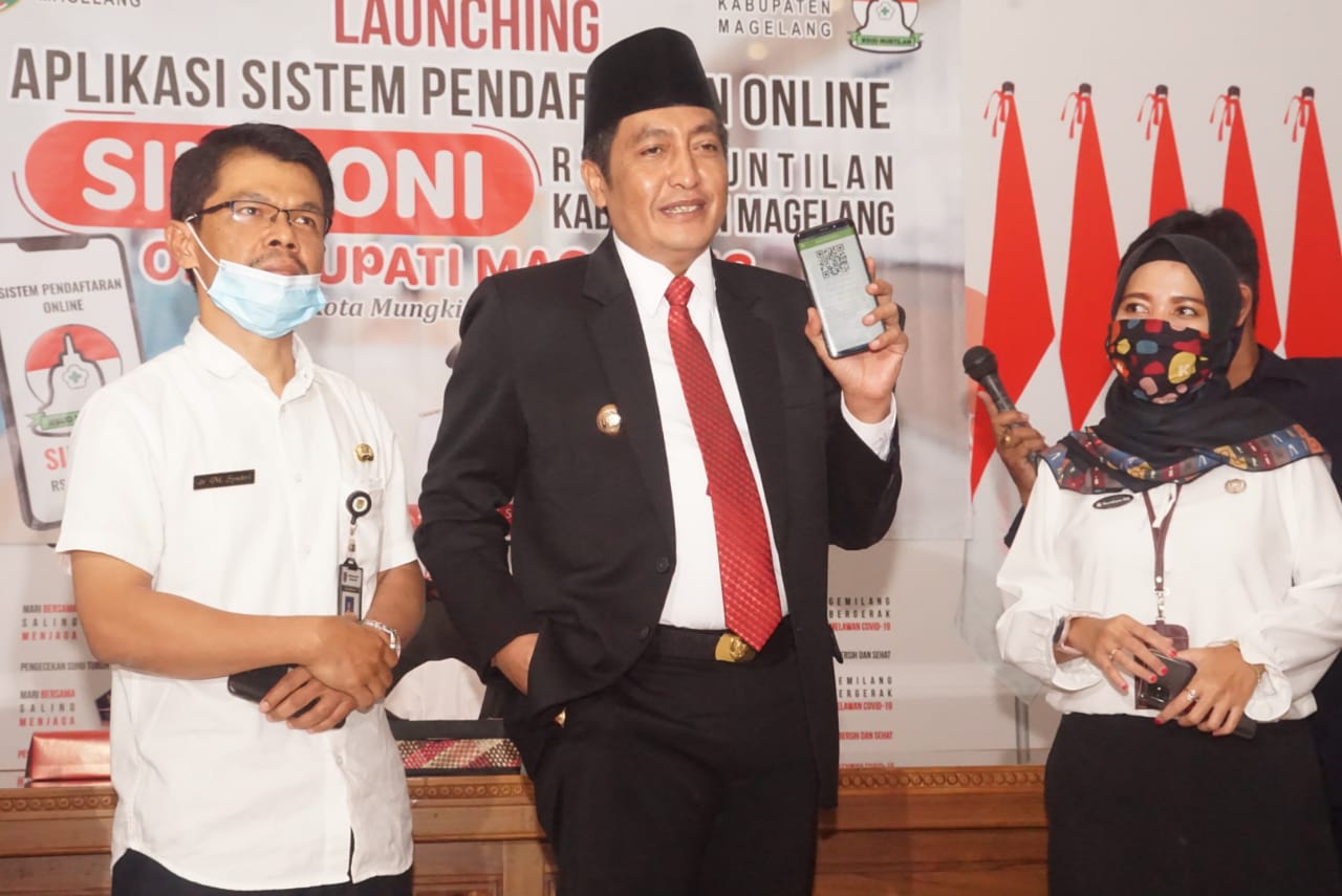Bupati Magelang Resmi Luncurkan Aplikasi simponi RSUD Muntilan untuk pendaftaran pasien secara online (29/7/2020)-(Foto: istimewa)