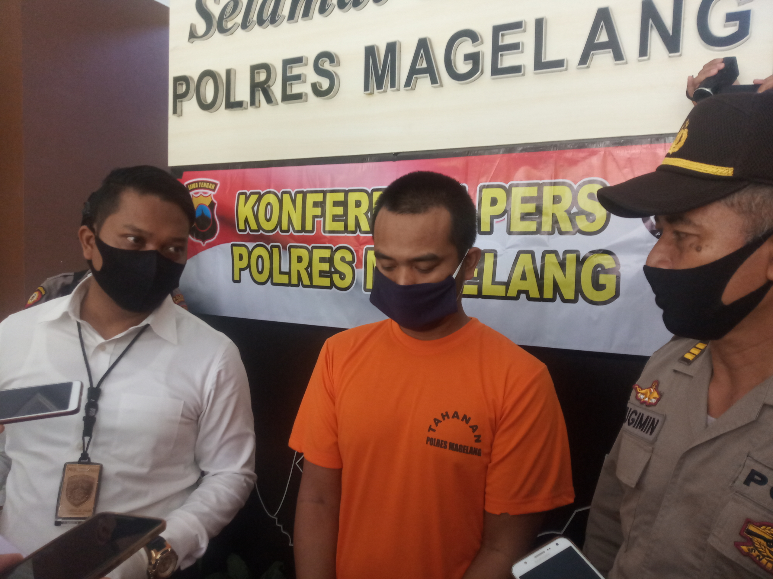 Pelaku pencabulan ayah tiri kepada anak di Borobudur (8/7/2020) -(Foto:bsn)