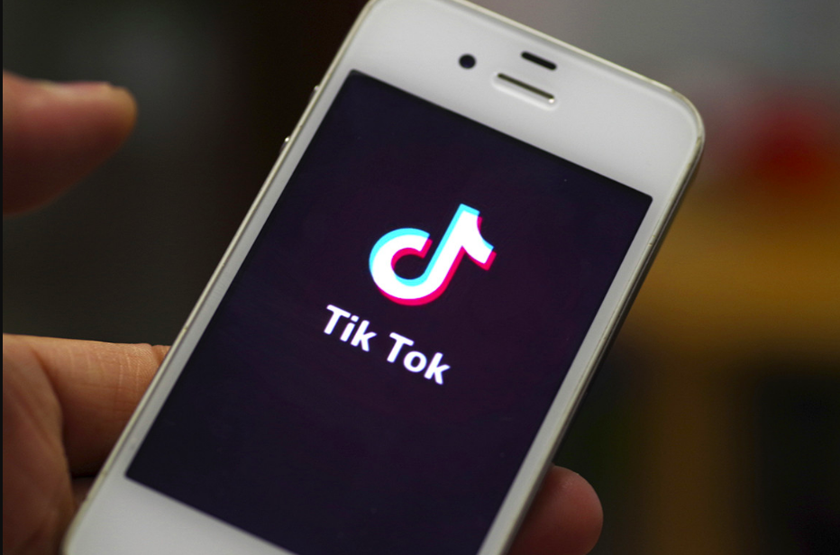 Main TikTok, Kepala Dinas Pariwisata Dicopot dari Jabatan