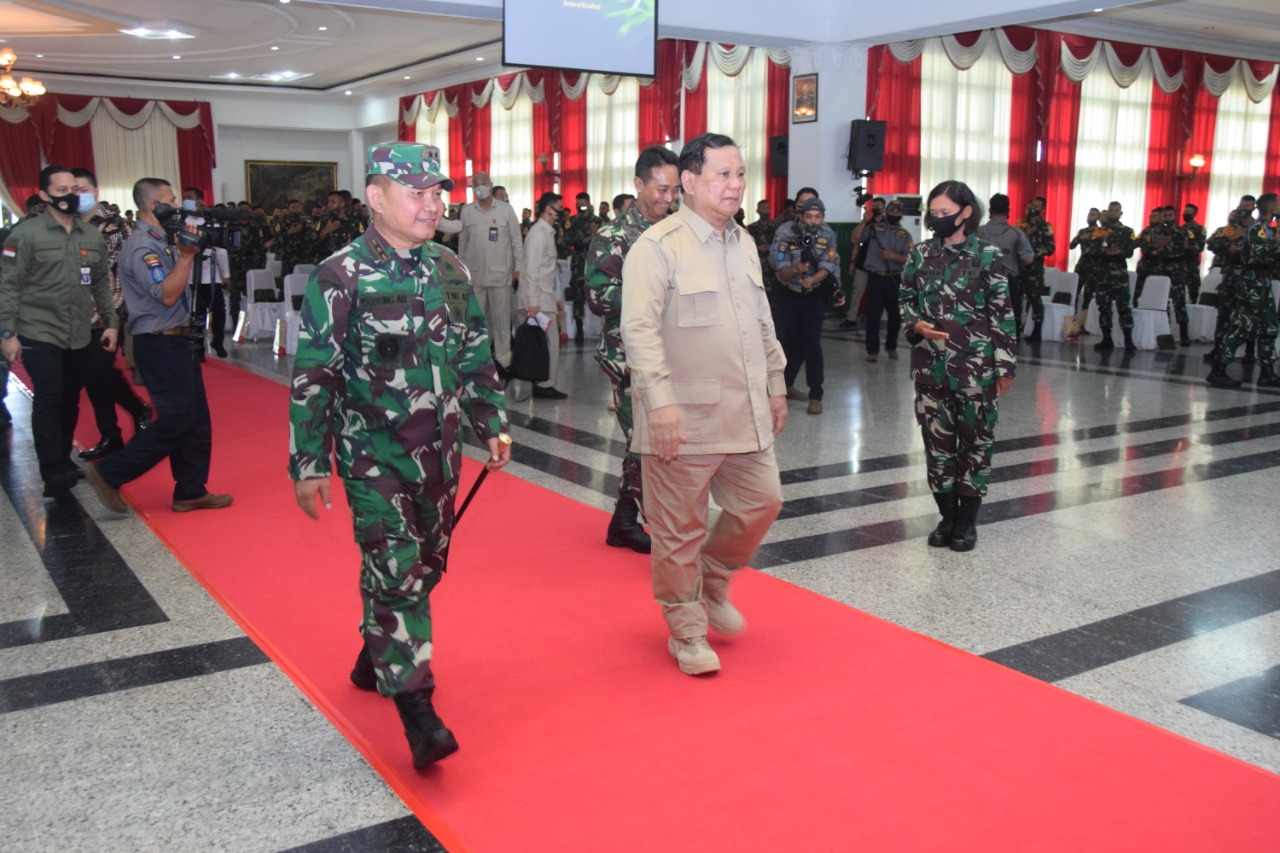 Menteri Pertahanan Prabowo Subianto berkunjung ke Magelang (3/7/2020)-(Foto: Istimewa)