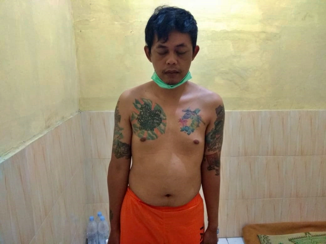 Pelaku pencurian sepeda MTB di Mungkid di dalam sel Polsek (25/7/2020)-(Foto: istimewa)