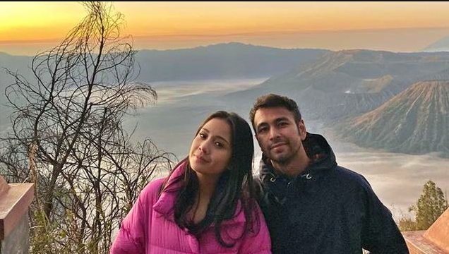Raffi Ahmad bersama Istrinya Nagita saat liburan (Doc : Pribadi)