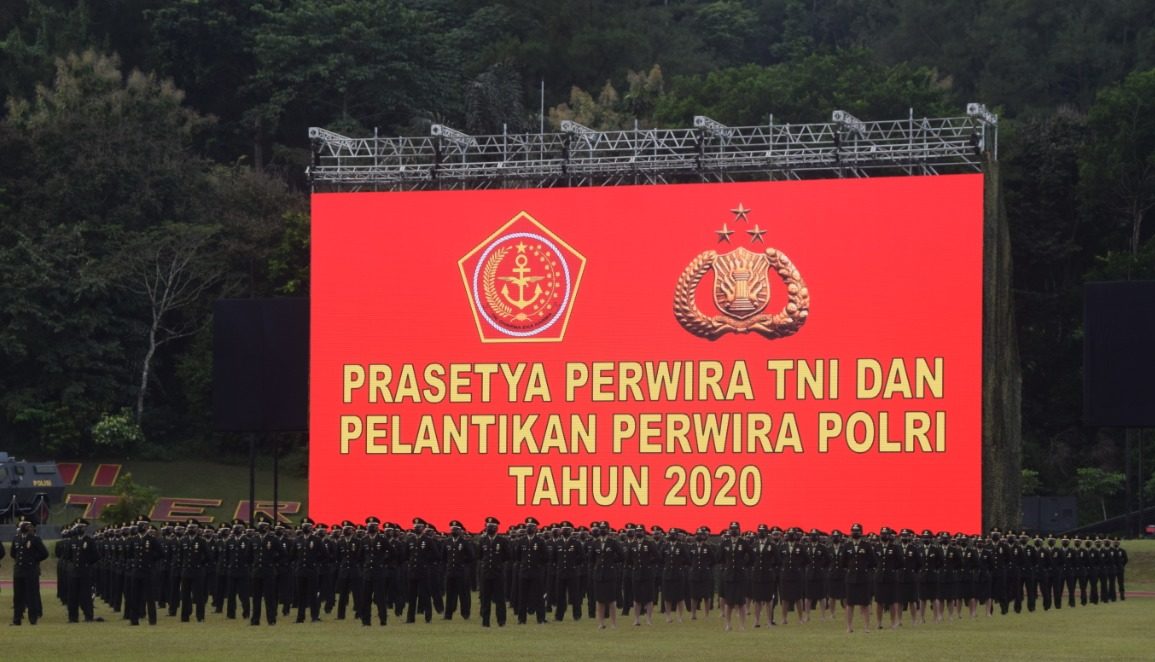 Upacara Prasetya Perwira (Praspa) TNI AD di Stadion Sapta Marga, Akmil, Magelang (14/7/2020).