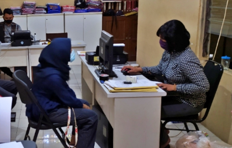 mahasiswi yang nekat membuang bayi di Godean