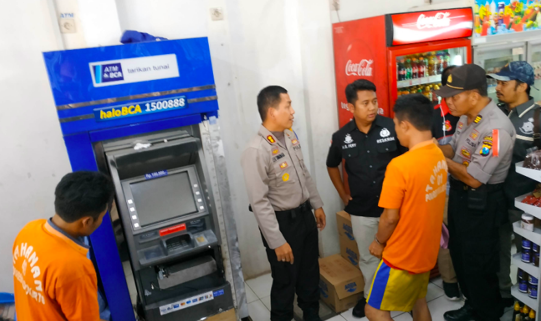 Ilustrasi reka ulang adegan perempokan. (Foto: internet)
