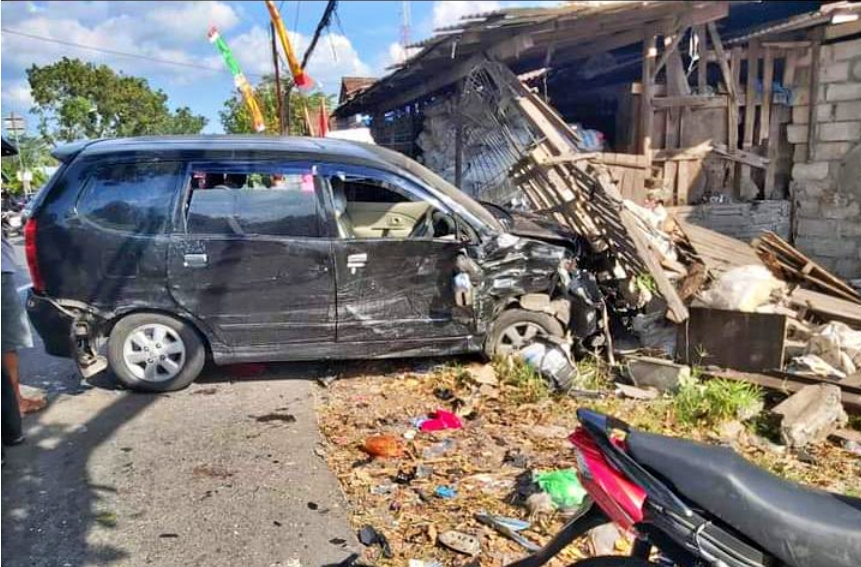 Kecelakaan beruntun di sleman tempel (19/8/2020)-(Foto: istimewa)