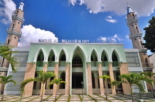 Masjid Al Mujahidin Kampus UNY Jogja diteror benda mirip bom