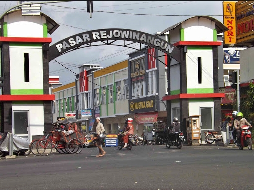 Pasar Rejowinangun Kota Magelang