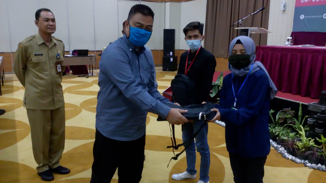 PELATIHAN - Sebanyak 40 orang pelaku wisata mengikuti pelatihan pemandu wisata budaya (kuliner dan belanja).
