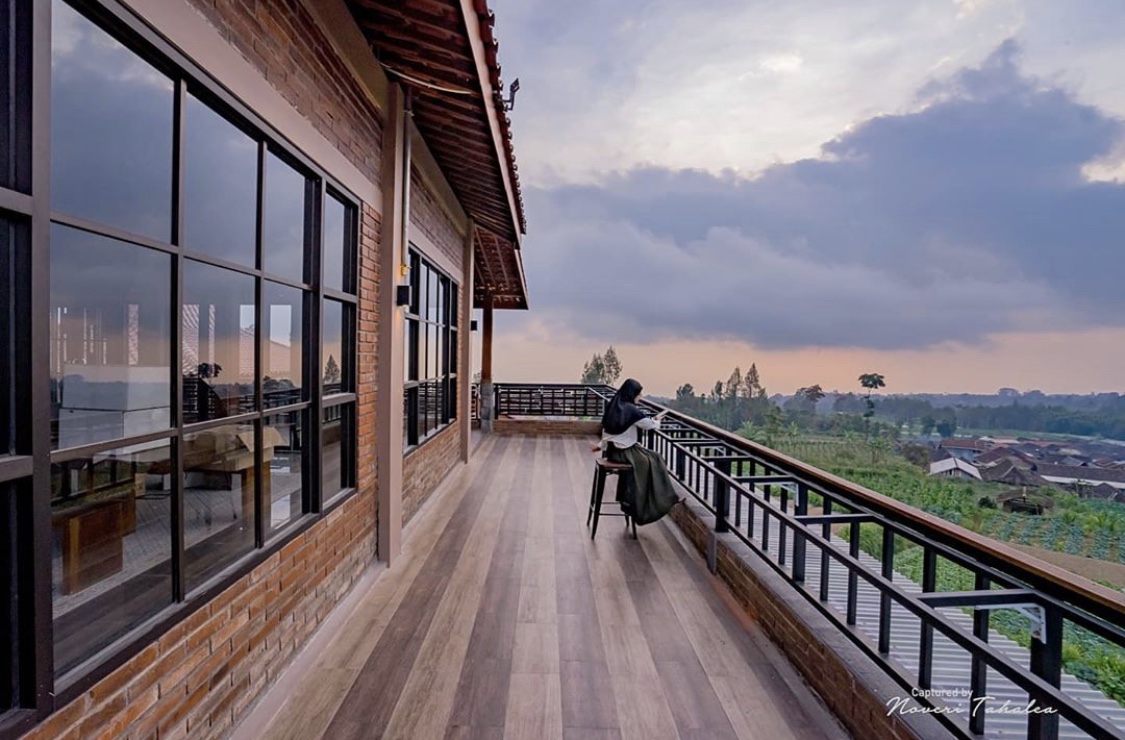 Omah Latare Ombo, Destinasi Kuliner Instagramble Terbaru di Magelang