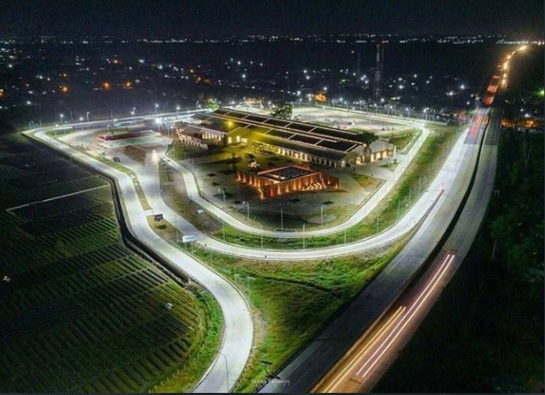 Rest Area bangunan tua salah satu terbaik di Jawa_Foto By_indrapramadi