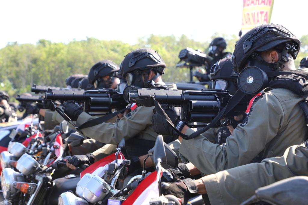 Jelang Pilkada, Brimob Polda Jateng Latihan Kemampuan Anti Anarkis