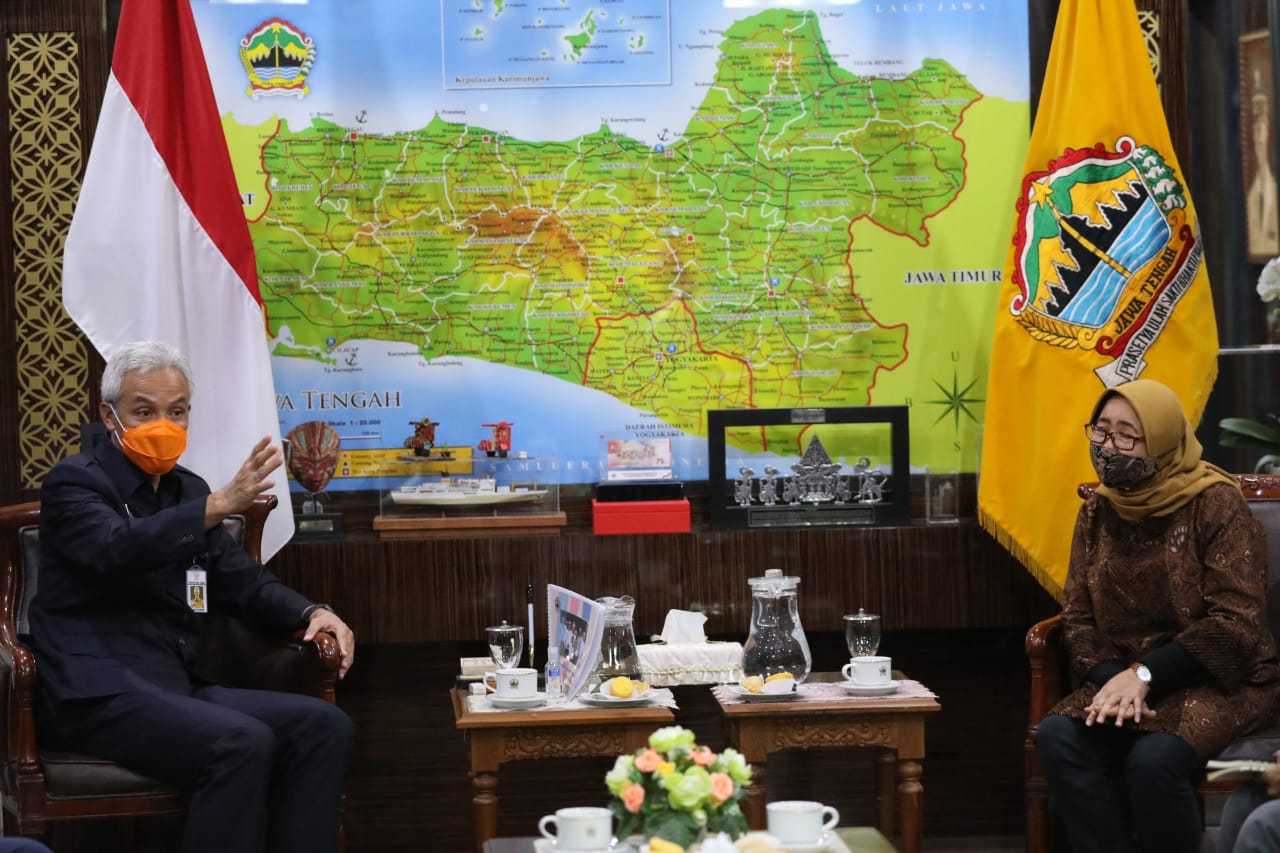 Gaya Ganjar Sampaikan Ideologi Pancasila Ke Masyarakat, Tuai Pujian BPIP
