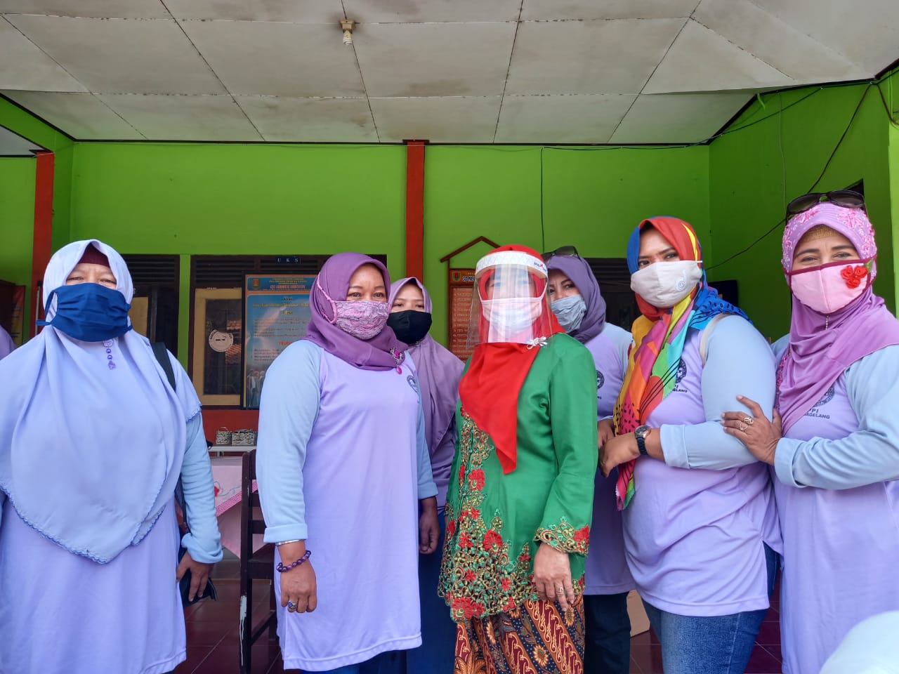 KPPI Magelang Salurkan Ratusan Face Shield Gratis ke Sekolah dan RS