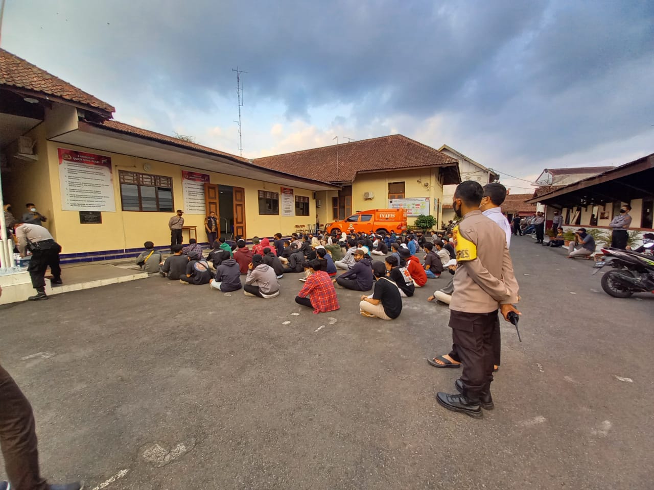 Pelajar yang diamankan Polresta Magelang karena ikut demo (13/10/2020)-(Foto: mta)