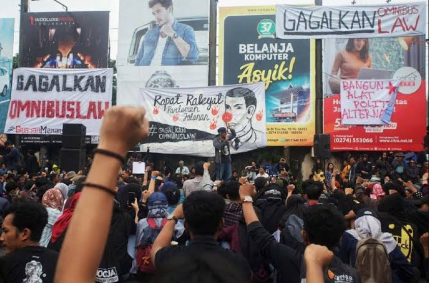 Usai Demo Tolak UU Cipta Kerja, Belasan Mahasiswa Dilaporkan Hilang