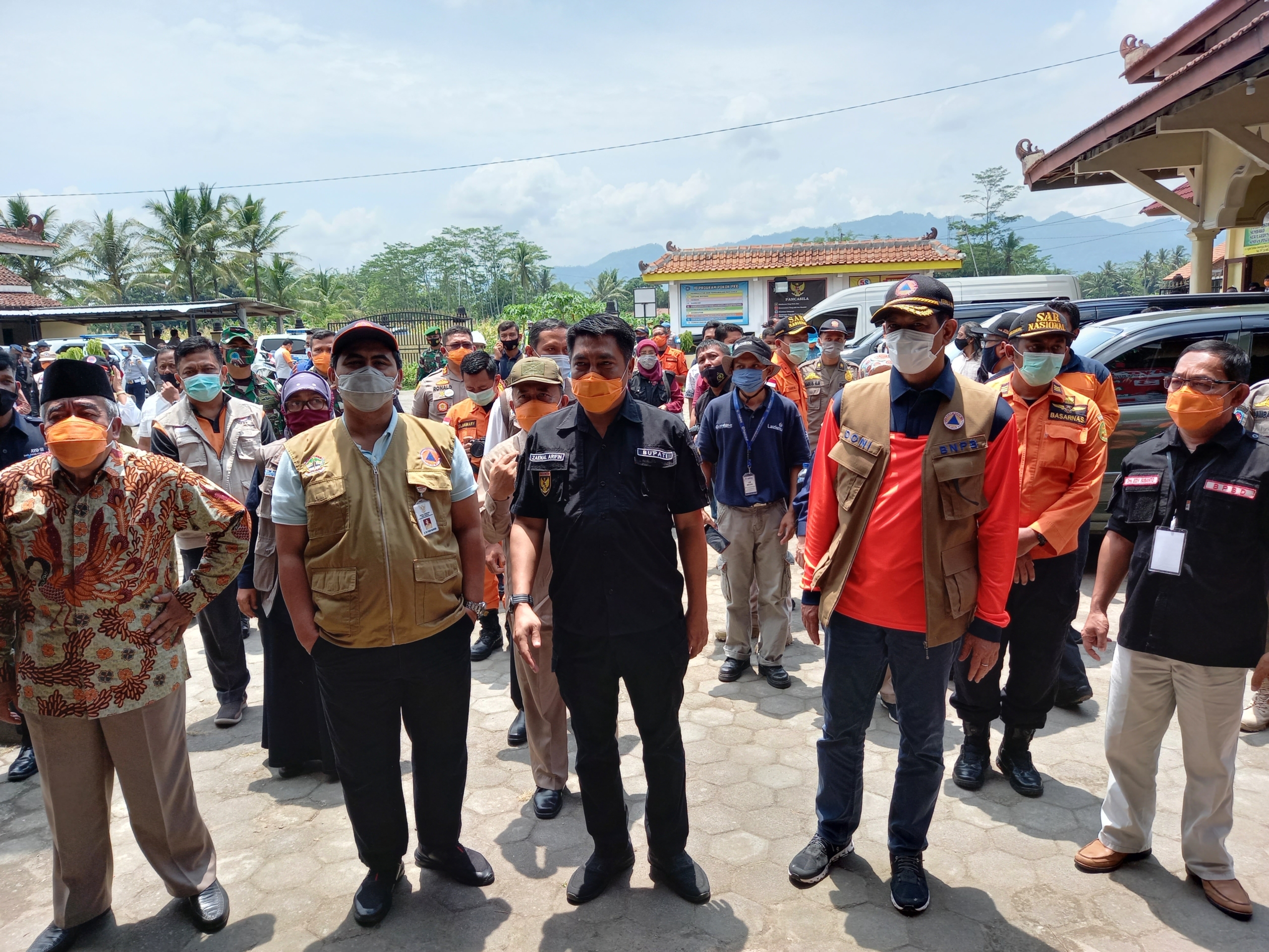 Tinjau Pengungsian di Mertoyudan, Kepala BNPB: Kerjasama Semua Pihak yang Kita Butuhkan