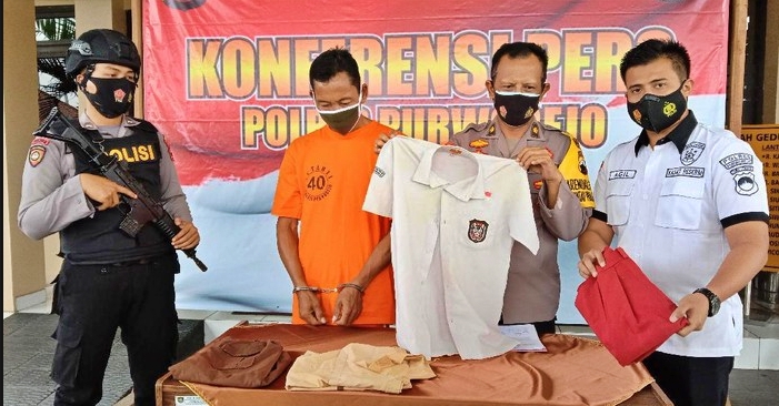 Jumpa Pers Polres Purworejo terkait aksi bejat paman perkosa ponakannya sejak SD (4/11/2020)-(foto: istimewa)