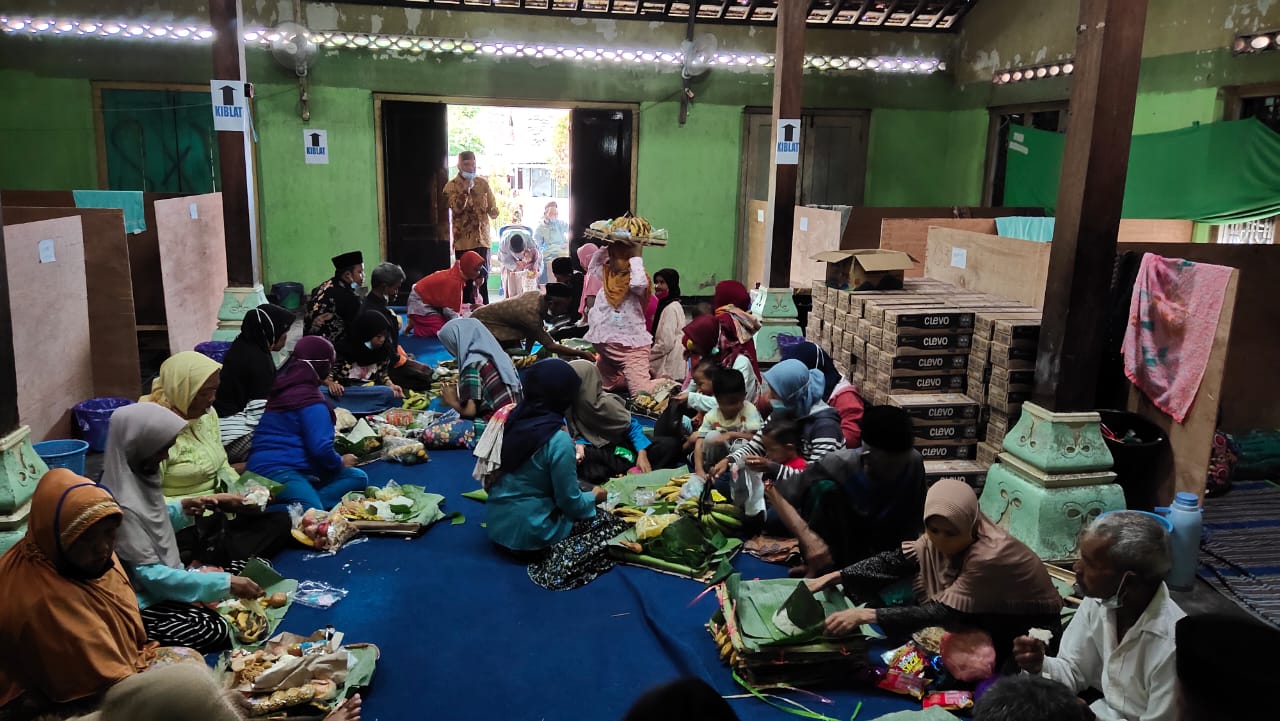 Pengungsi Merapi Desa Keningar gelar merti dusun (25/11/2020)-(FotoL istimewa)