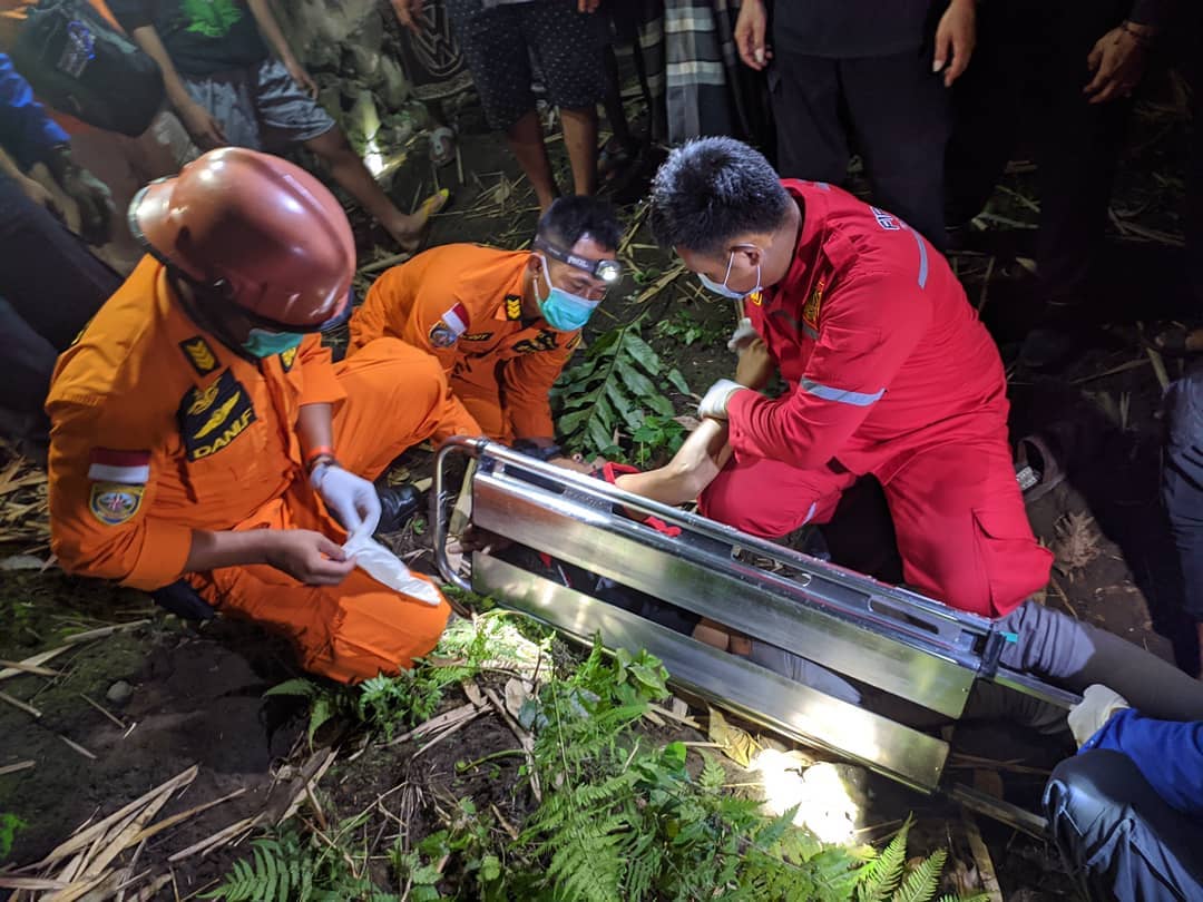 Detik detik Pemotor Terjun ke Sungai di Borobudur Magelang