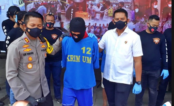 pedagang cimol ditangkap karena membunug gadis berseragam pramuka