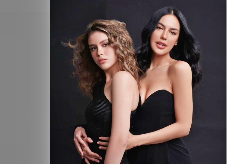 Artis Sophia Latjuba foto bareng anak bikin gagal fokus