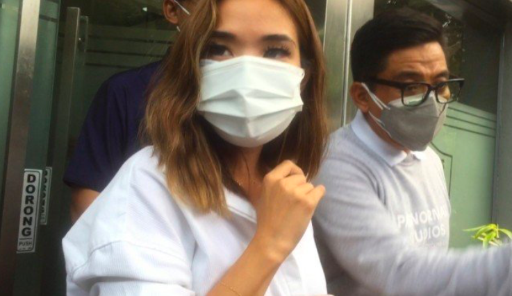 19 DETIK: Gisella Anastasia ditetapkan menjadi tersangka kasus video syur diduga mirip dirinya. (foto: istimewa)