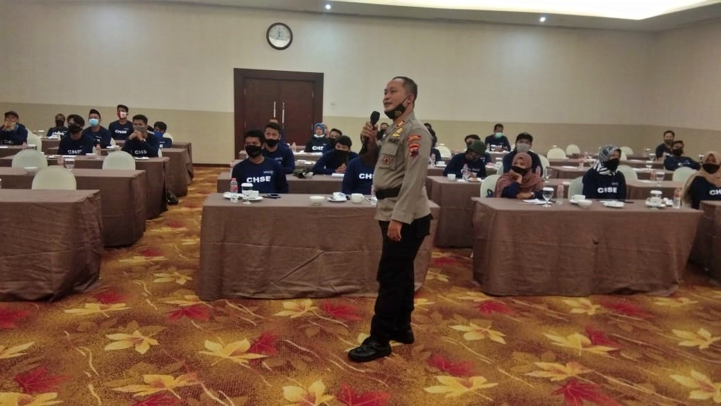 Kasat Sabhara Polres Magelang jadi narasuber Bimtek CHSE Disparpora Kabupaten Magelang (1/12/2020)-(Foto: istimewa)