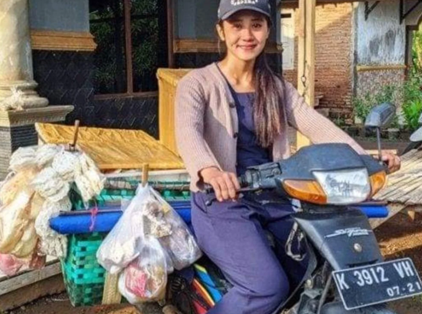 Heboh Penjual Sayur Cantik, Kisahnya Bikin Haru