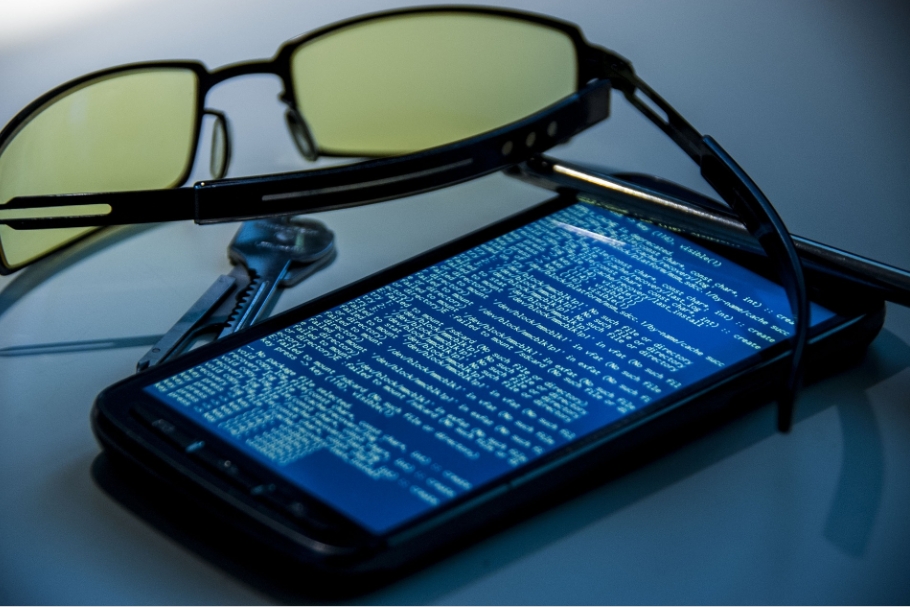 Tanda tanda ponsel kalian disadap hacker